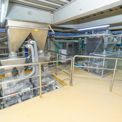 Powder Feeding Floor